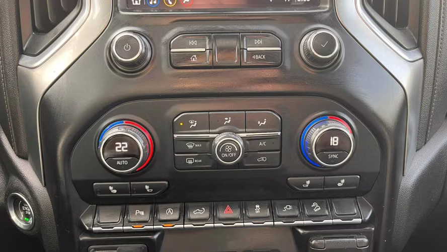 Chevrolet Silverado 5.3 AUT (2020) - Imagen 13