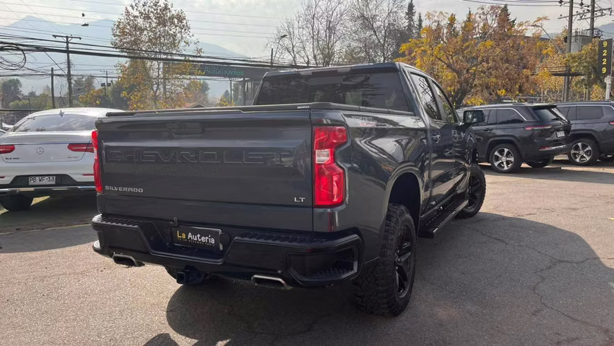 Chevrolet Silverado 5.3 AUT (2020) - Imagen 4