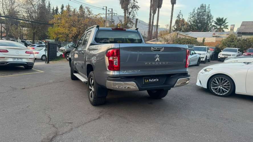 Peugeot Landtrek 4X4 1.9 (2023) - Imagen 4