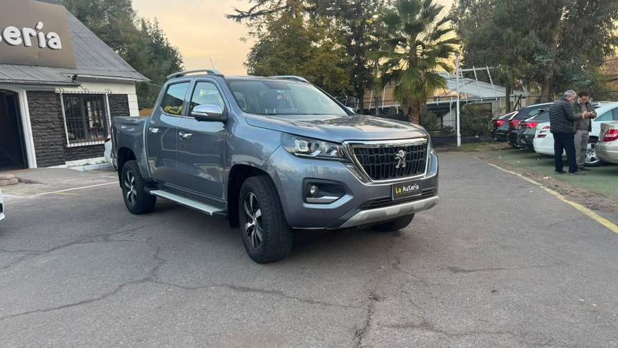 Peugeot Landtrek 4X4 1.9 (2023) - Imagen 2