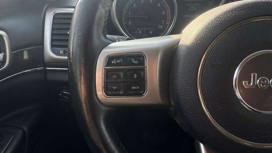 JEEP GRAND CHEROKEE 5.7 OVERLAND HEMI 4X4 AT 5P (2012)