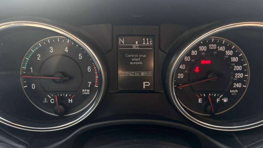 JEEP GRAND CHEROKEE 5.7 OVERLAND HEMI 4X4 AT 5P (2012)
