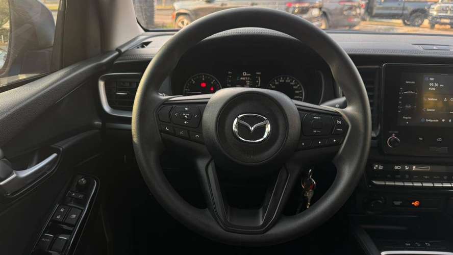 Mazda BT-50 3.0 CORE DIESEL 4X4 DOB.CAB. 6MT 4P (2026) - Imagen 9