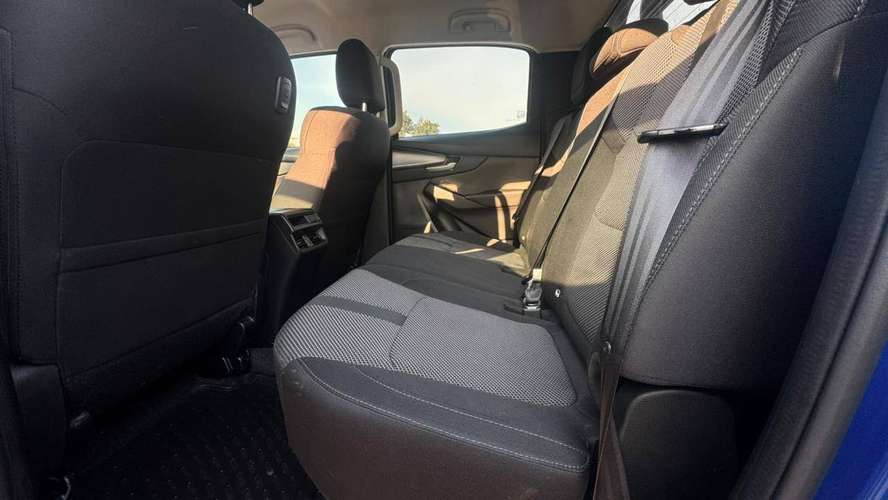 Mazda BT-50 3.0 CORE DIESEL 4X4 DOB.CAB. 6MT 4P (2026) - Imagen 6