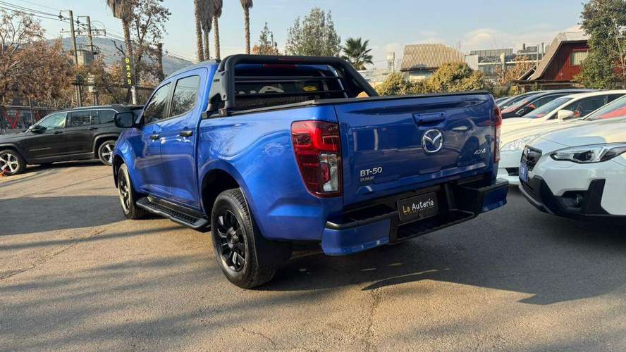 Mazda BT-50 3.0 CORE DIESEL 4X4 DOB.CAB. 6MT 4P (2026) - Imagen 3