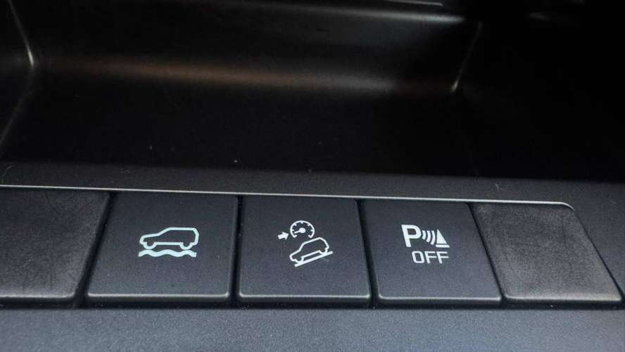 Mazda BT-50 3.0 CORE DIESEL 4X4 DOB.CAB. 6MT 4P (2026) - Imagen 16