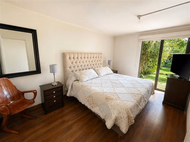 Casa en venta de 3 dorm. en La Reina JARDIN CON PISCINA