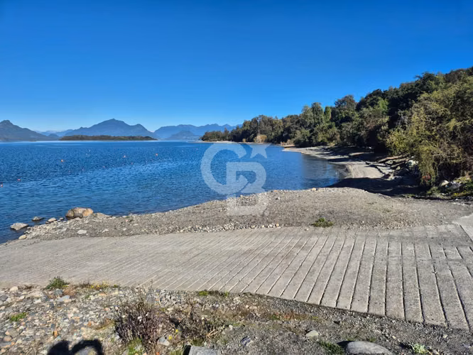 Casa nueva con vista al Lago Ranco