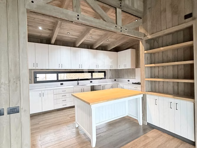 Casa nueva con vista al Lago Ranco