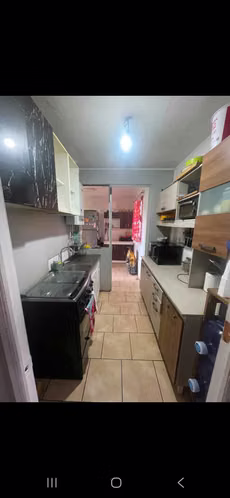 Casa Luminosa con Excelente Conectividad (176430)
