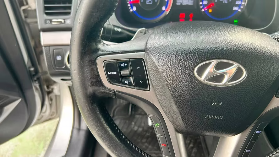 Hyundai i40 GL 2.0 AUT (2013)