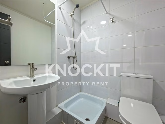 Arriendo Home Office con Estac y Bodega en Barrio Yungay