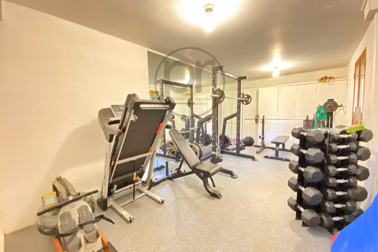 El Golf arriendo casa 3 dorm., estar, servicio, piscina