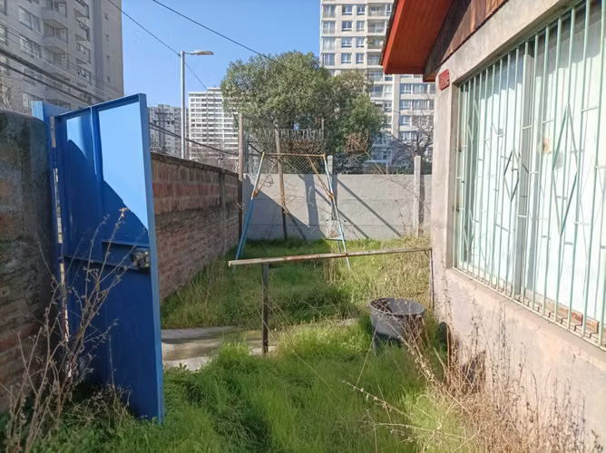 Terreno 388 m2. Calle Lazo. Metro Lo Vial (176436)