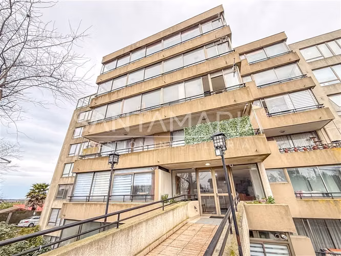 Departamento en venta de 3 dorm. en Lomas de San Sebastian