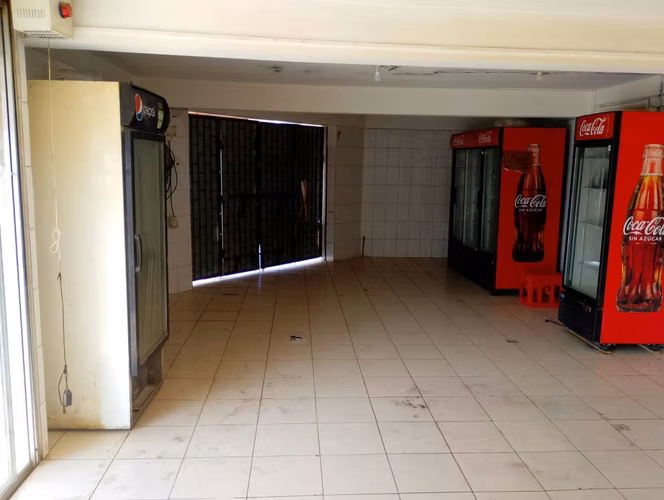 LOCAL COMERCIAL ESQUINA 95 MT2