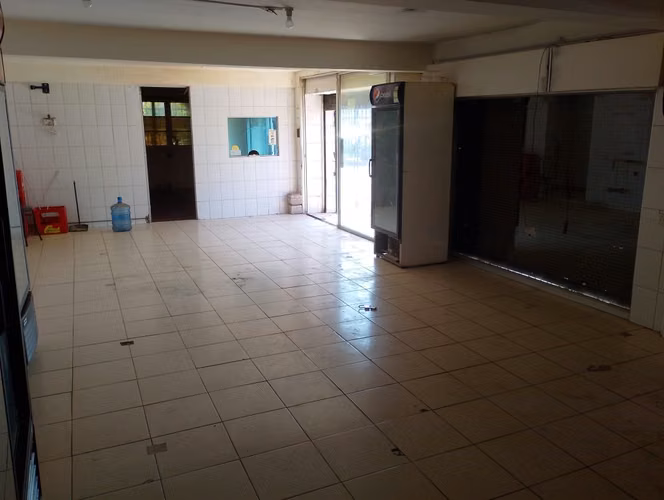 LOCAL COMERCIAL ESQUINA 95 MT2