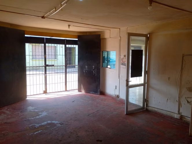 LOCAL COMERCIAL ESQUINA 95 MT2