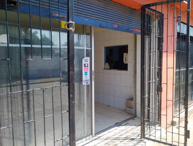 LOCAL COMERCIAL ESQUINA 95 MT2