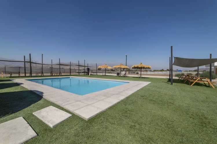 PARCELA EN COLINA 5000 MT2 CASA MEDITERRANEA CON PISCINA