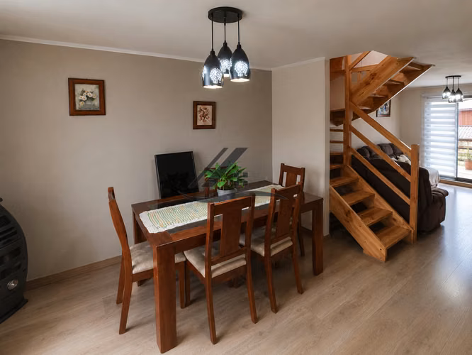  Amplia casa de 2 pisos con gran terraza y patio | Quilpué