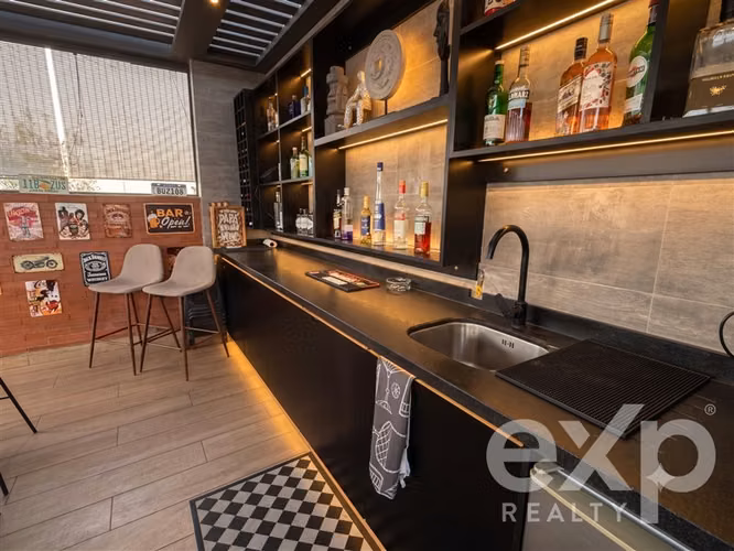 EXQUISITO DEPTO CON ROOFTOP Y VISTAS DESPEJADAS