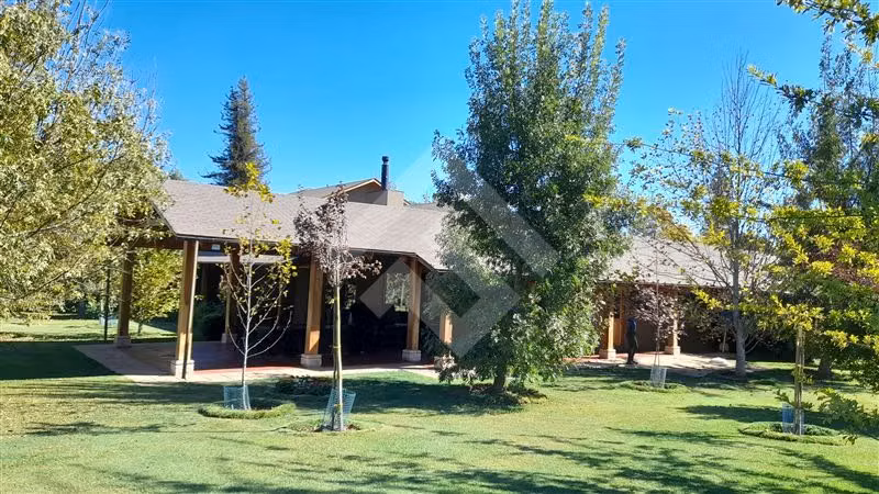 Casa en venta en Condominio Club de Golf Las Araucarias, ERZ