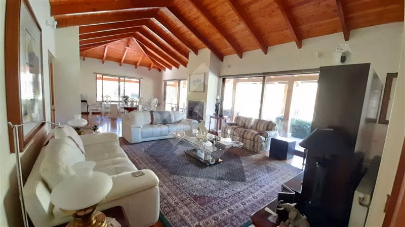 Casa en venta en Condominio Club de Golf Las Araucarias, ERZ