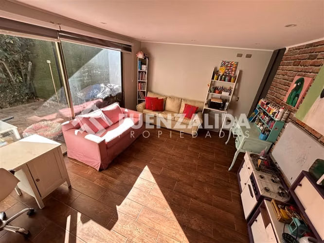Casa en venta de 6 dorm. en Peñalolén