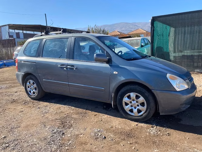 Vendo Kia Carnival