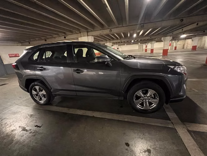 Se vende auto Toyota rav4
