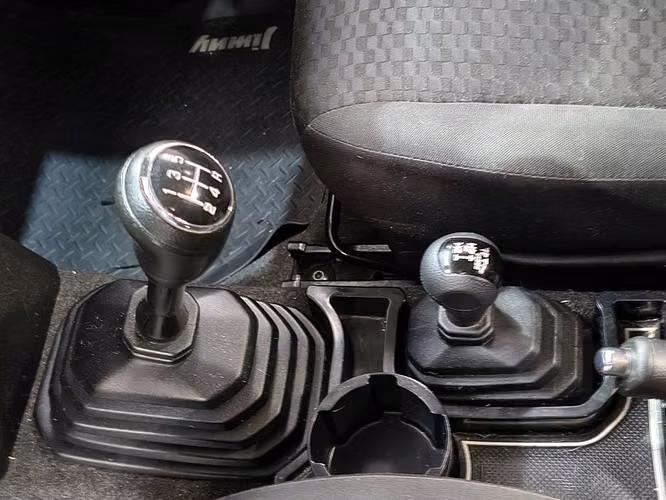 SUZUKI JIMNY 2020