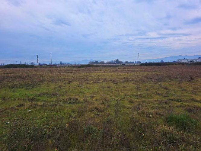 Inversión terreno comercial cruce quinta 6.350m2 (176331)
