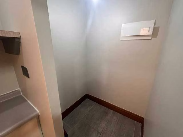 Oficina de 42 m2 con 1 amplio Privado Edif Telar (87016)