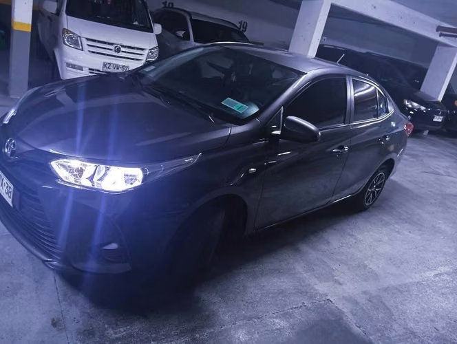 SE VENDE TOYOTA YARIS AÑO 2022
