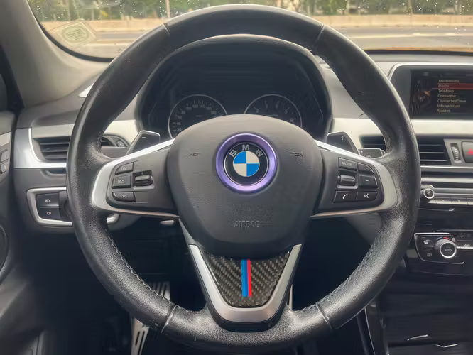 BMW X1 SDRIVE 20i 2.0 AUT.  KM. FULL Sunroof
