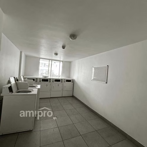 Arriendo dpto 1D en Varas Mena San Miguel (176470)