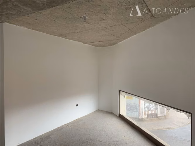Arriendo local semi nuevo en el centro de La Serena