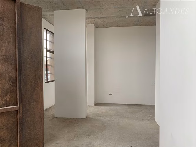 Arriendo local semi nuevo en el centro de La Serena