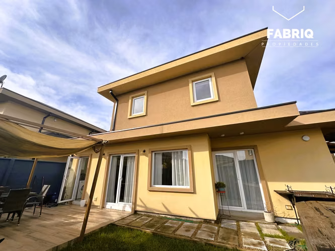 ANTUMALAL, INPECABLE CASA EN ARRIENDO DE 3D+3B