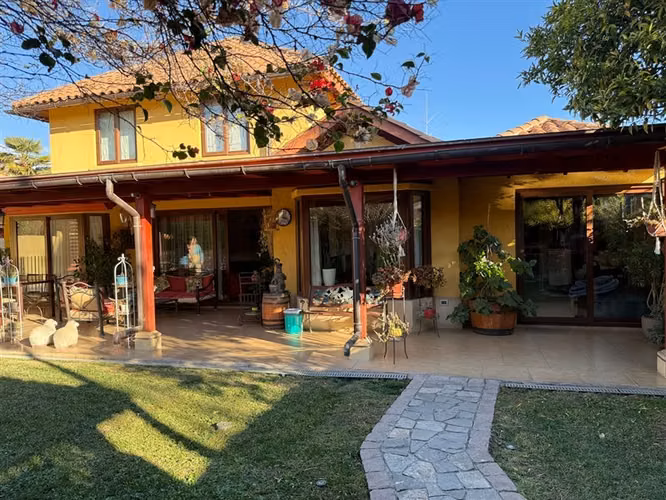 Casa Estilo Chilena en Condominio de Ayres de Chicureo