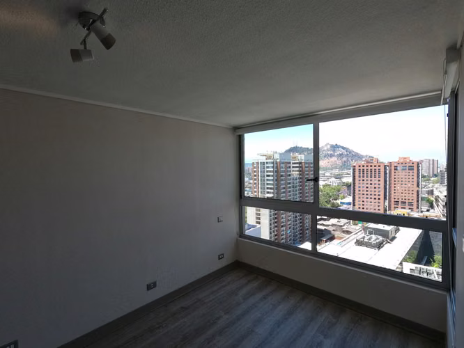 Departamento en Venta con Bodega y Aire Acondicionado | General Mackenna 1555, Santiago Centro