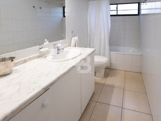 6D + Servicio / 5B | La Reina Alta