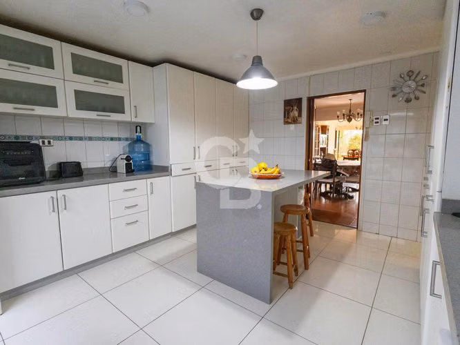 6D + Servicio / 5B | La Reina Alta