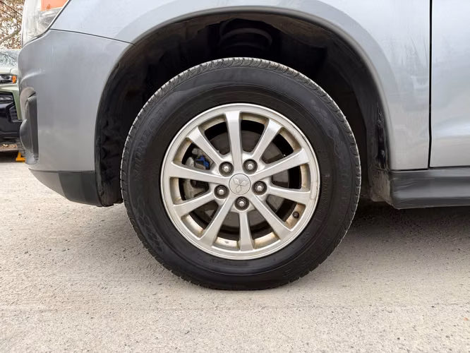 MITSUBISHI ASX  2013