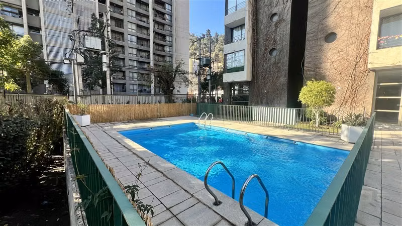 DEPARTAMENTO Av.perú y Michel Nash