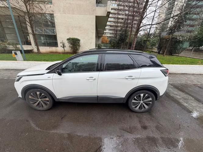 PEUGEOT 3008 1.5 BLUE HDI 130 EAT8 2024