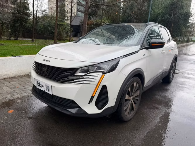 PEUGEOT 3008 1.5 BLUE HDI 130 EAT8 2024