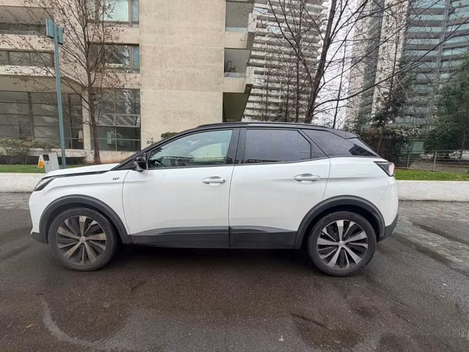 PEUGEOT 3008 1.5 BLUE HDI 130 EAT8 2024