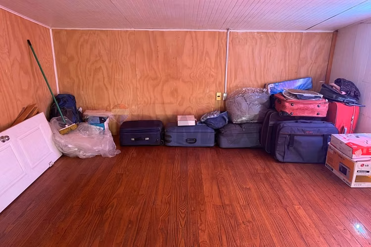 Venta casa 2 pisos con amplia bodega, loncoche